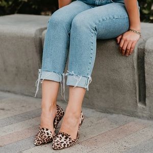 New with tags Into the Wild Rollasole flats